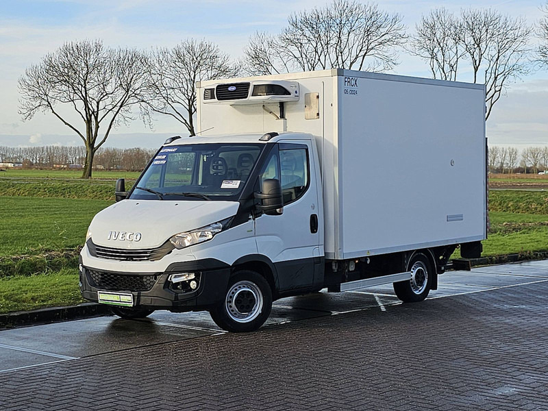 Iveco Daily 35S18 Koelwagen Laadklep - Refrigerated van: picture 2 Iveco Daily 35S18 Koelwagen Laadklep - Refrigerated van: picture 2