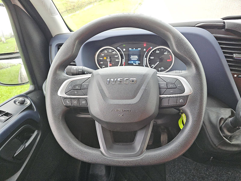 Leasing of Iveco Daily 50C18 L2H3 3.0Ltr Automaat Iveco Daily 50C18 L2H3 3.0Ltr Automaat: picture 11 Leasing of Iveco Daily 50C18 L2H3 3.0Ltr Automaat Iveco Daily 50C18 L2H3 3.0Ltr Automaat: picture 11