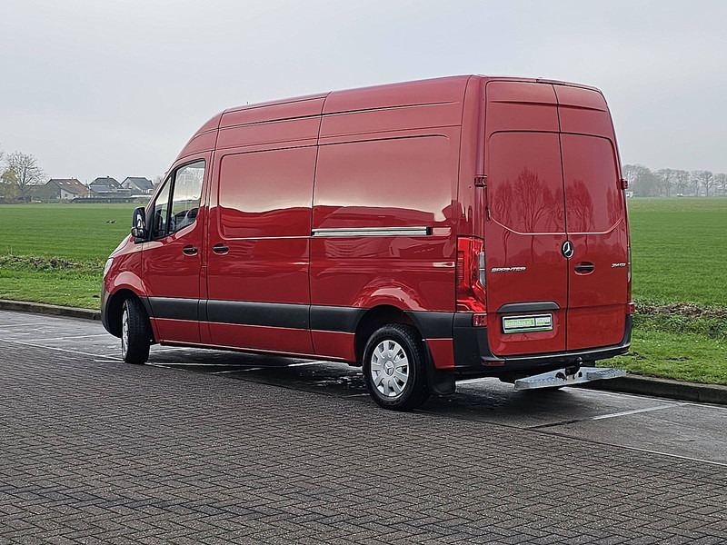 Leasing of Mercedes-Benz Sprinter 214 Mercedes-Benz Sprinter 214: picture 6