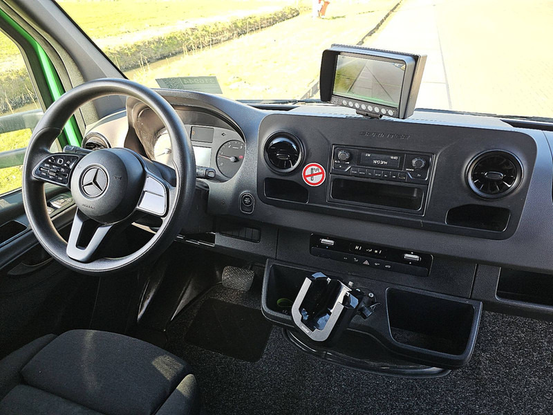 Interior photo 1: Leasing of Mercedes-Benz Sprinter 314 Bakwagen Laadklep! Mercedes-Benz Sprinter 314 Bakwagen Laadklep!
