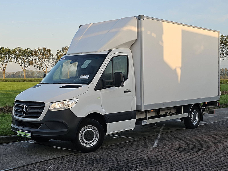Mercedes-Benz Sprinter 316 Bakwagen Laadklep! - Box van: picture 2 Mercedes-Benz Sprinter 316 Bakwagen Laadklep! - Box van: picture 2