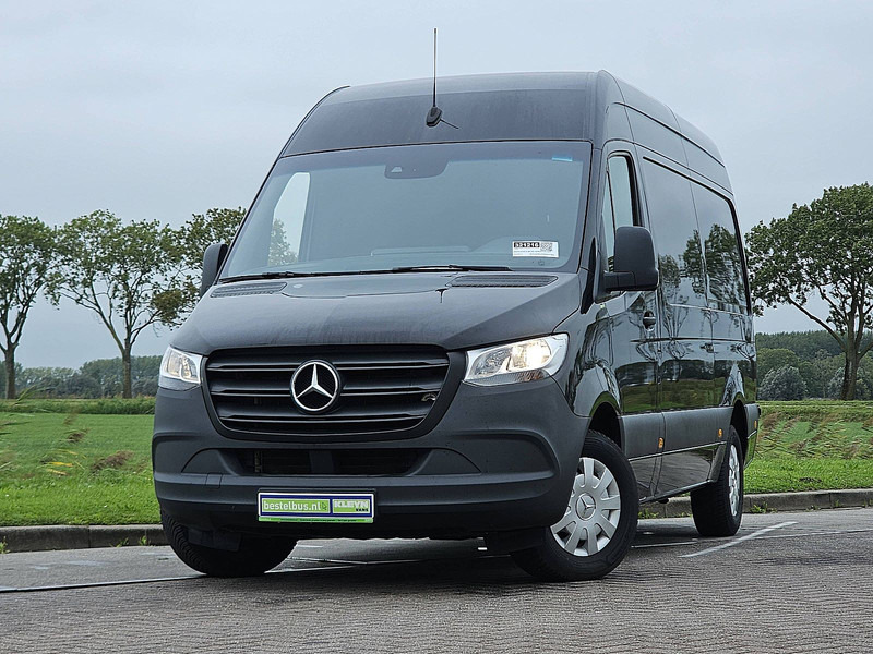 Mercedes-Benz Sprinter 317 L2H2 3.5t-Trekhaak - Panel van: picture 1 Mercedes-Benz Sprinter 317 L2H2 3.5t-Trekhaak - Panel van: picture 1