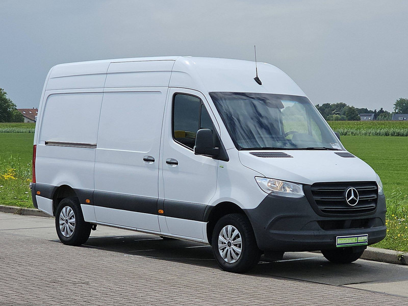 Mercedes-Benz Sprinter 317 L2H2 Mbux Airco - Panel van: picture 5 Mercedes-Benz Sprinter 317 L2H2 Mbux Airco - Panel van: picture 5