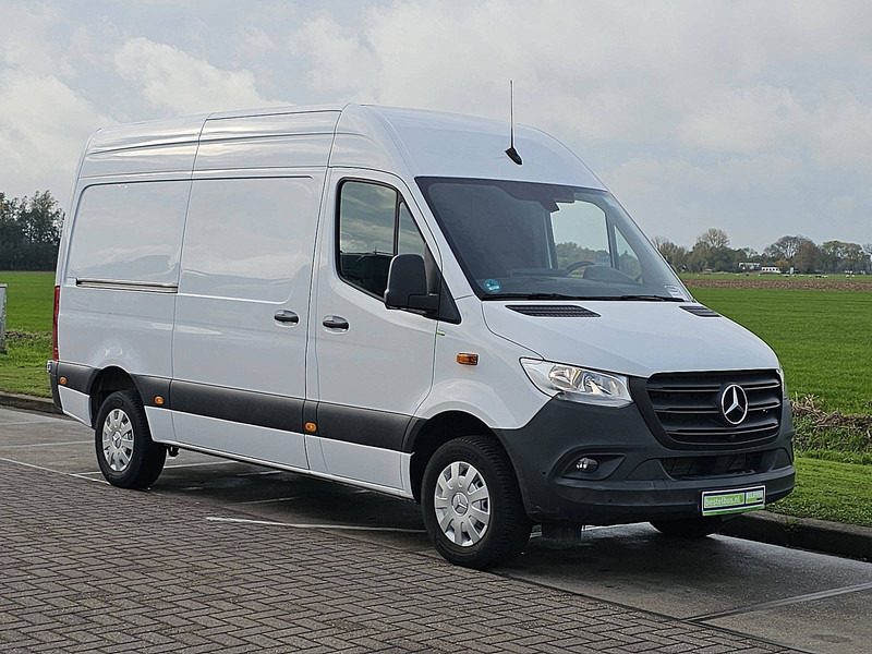 Mercedes-Benz Sprinter 317 L2H2 Mbux Navi RWD! - Panel van: picture 5 Mercedes-Benz Sprinter 317 L2H2 Mbux Navi RWD! - Panel van: picture 5
