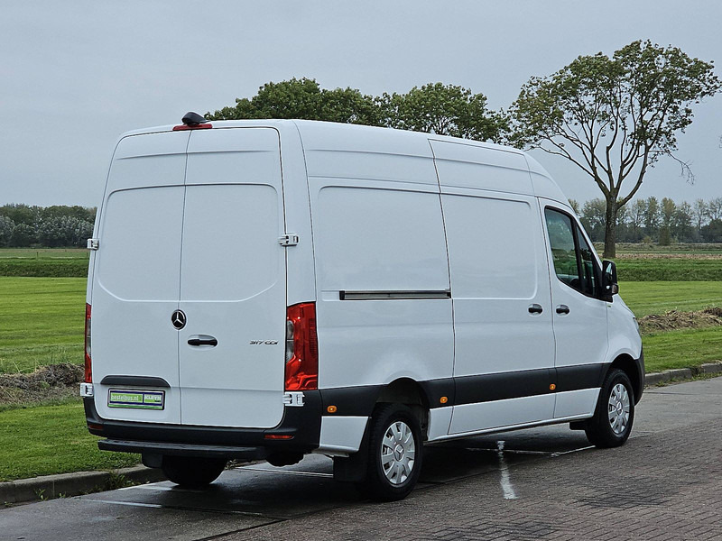 Mercedes-Benz Sprinter 317 L2H2 Navi RWD - Panel van: picture 3 Mercedes-Benz Sprinter 317 L2H2 Navi RWD - Panel van: picture 3