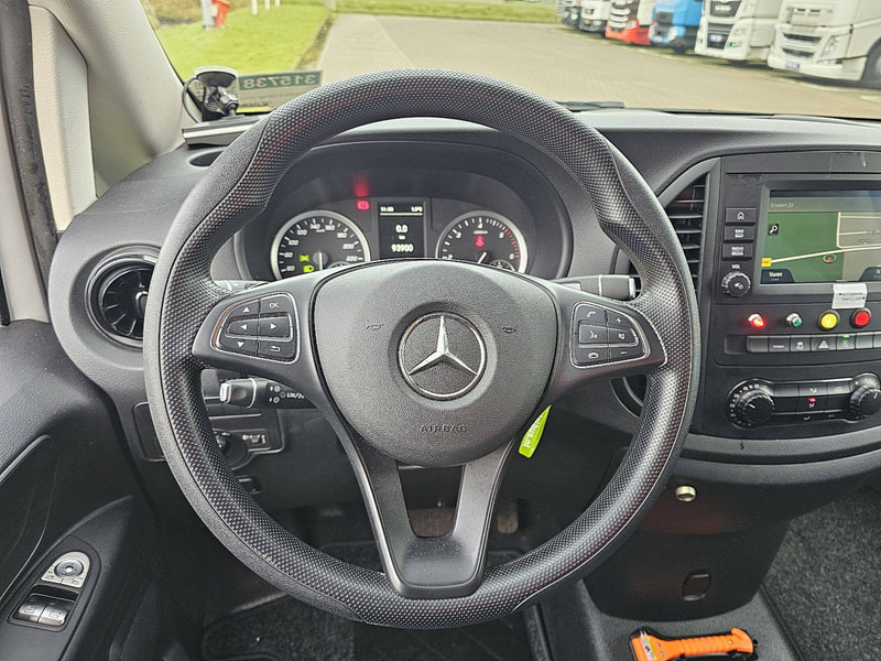 Interior photo 2: Small van Mercedes-Benz Vito 116 CDI XXL AUT.