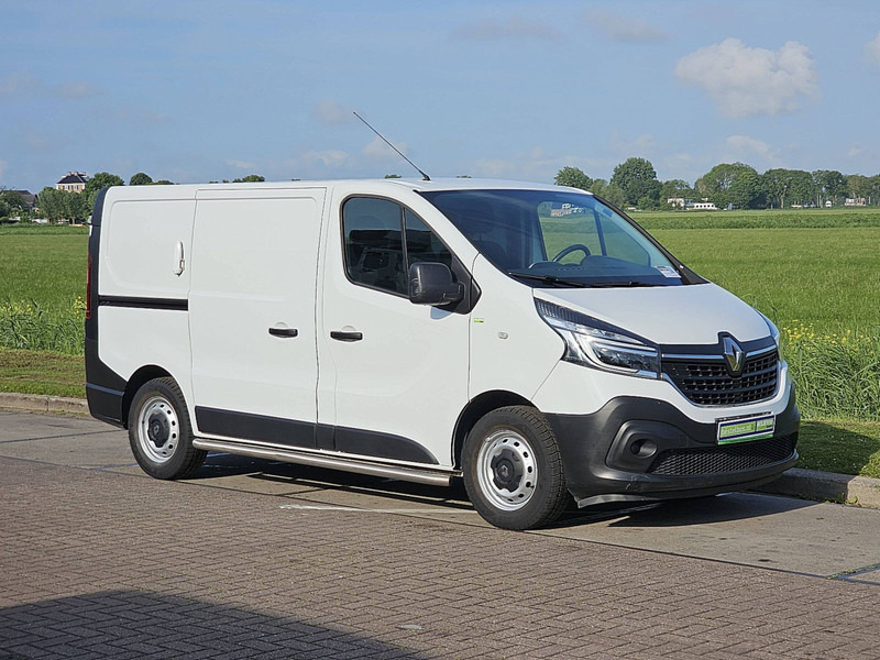 Renault Trafic 1.6 DCI 95 COMFORT L1H1 - Small van: picture 5 Renault Trafic 1.6 DCI 95 COMFORT L1H1 - Small van: picture 5