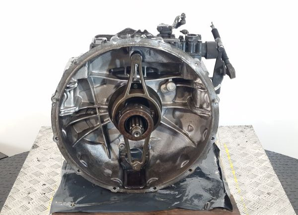 ZF 6S700TO Gearbox - Gearbox: picture 2 ZF 6S700TO Gearbox - Gearbox: picture 2