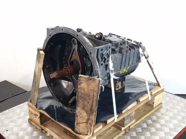 ZF 6S850 Gearbox - Gearbox: picture 1 ZF 6S850 Gearbox - Gearbox: picture 1