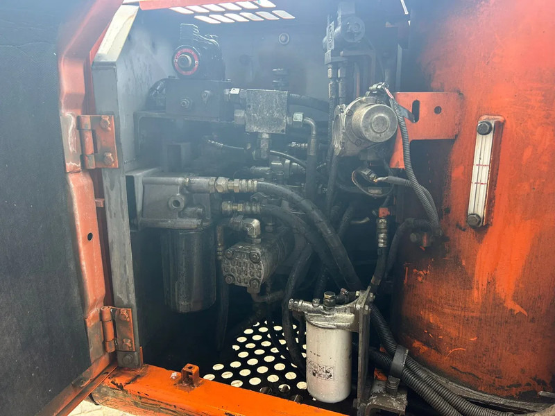 Hitachi ZX110 - Crawler excavator: picture 5 Hitachi ZX110 - Crawler excavator: picture 5