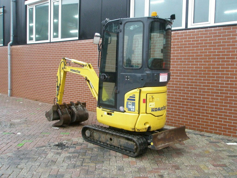 Komatsu PC16R-3HS - Mini excavator: picture 2 Komatsu PC16R-3HS - Mini excavator: picture 2
