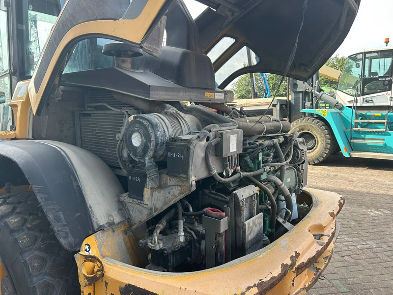 Wheel loader Volvo L45G: picture 8