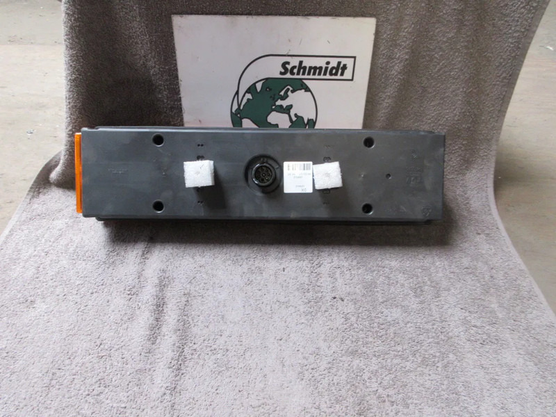 DAF 169410 ACHTERLAMP DAF CF XF EURO 3 // 5 NIEUWE RECHTS - Tail light for Truck: picture 3 DAF 169410 ACHTERLAMP DAF CF XF EURO 3 // 5 NIEUWE RECHTS - Tail light for Truck: picture 3