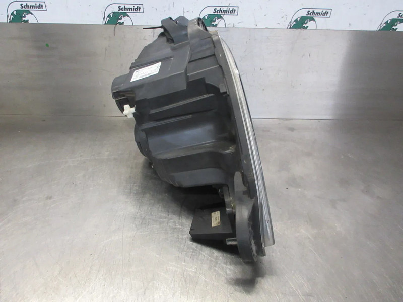 DAF 1835874 KOPLAMP DAF XF CF EURO 6 MODEL LINKS - Headlight for Truck: picture 2 DAF 1835874 KOPLAMP DAF XF CF EURO 6 MODEL LINKS - Headlight for Truck: picture 2