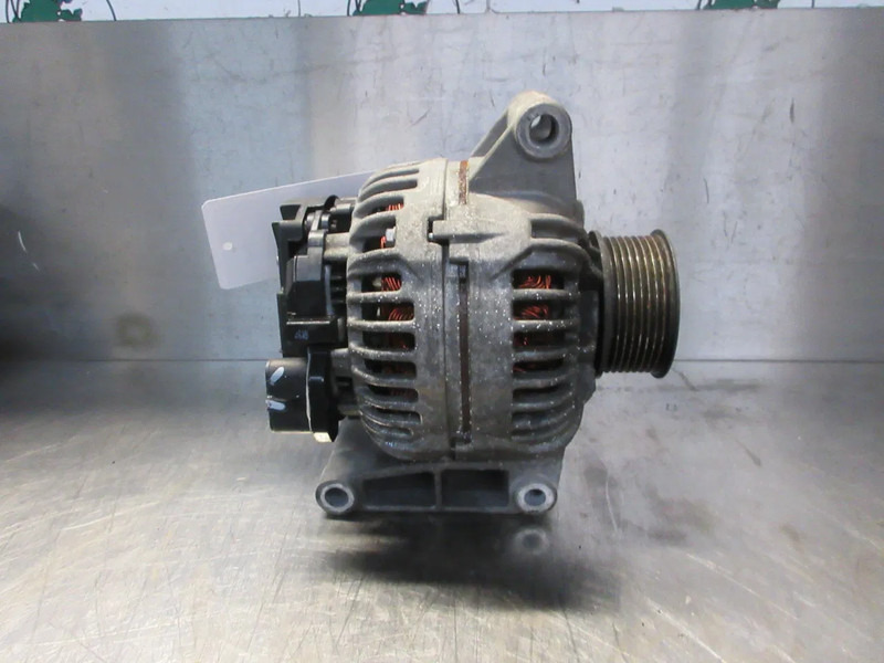 DAF 2000904 DAF XF CF DYNAMO EURO 6 MODEL 2018 - Alternator for Truck: picture 2 DAF 2000904 DAF XF CF DYNAMO EURO 6 MODEL 2018 - Alternator for Truck: picture 2