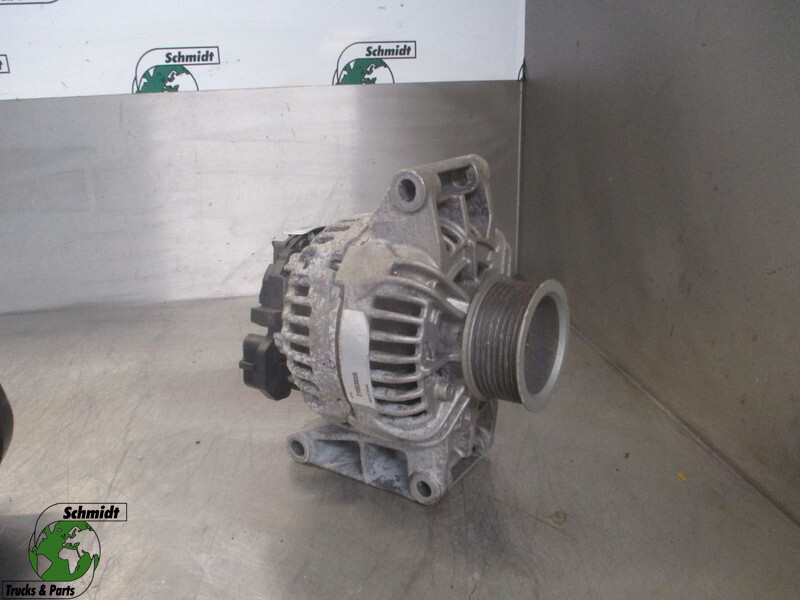DAF 2165383 DYNAMO CF XF EURO 6 - Alternator for Truck: picture 1 DAF 2165383 DYNAMO CF XF EURO 6 - Alternator for Truck: picture 1