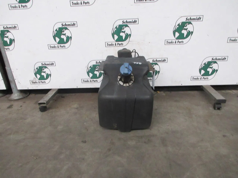 MAN 81.15402-5035 // 81.15400-6113 AD BLUE TANK 60 LITER INHOUD MAN TGS TGX - Fuel tank for Truck: picture 3 MAN 81.15402-5035 // 81.15400-6113 AD BLUE TANK 60 LITER INHOUD MAN TGS TGX - Fuel tank for Truck: picture 3