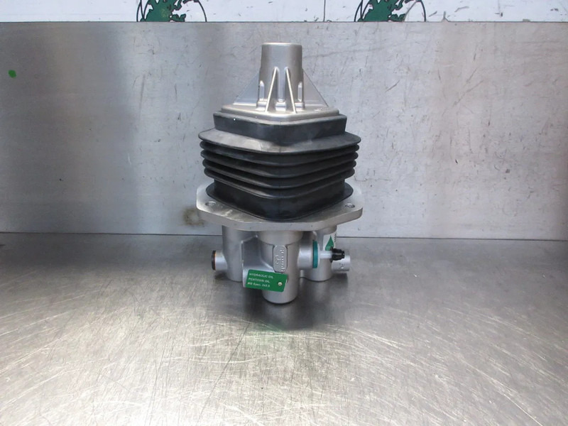 MAN 81.23605-6111 / 81.23605-6113 / 81.23605-6114 // 81.2305-6128 SCHAKELPOK TGA - Clutch and parts for Truck: picture 3 MAN 81.23605-6111 / 81.23605-6113 / 81.23605-6114 // 81.2305-6128 SCHAKELPOK TGA - Clutch and parts for Truck: picture 3