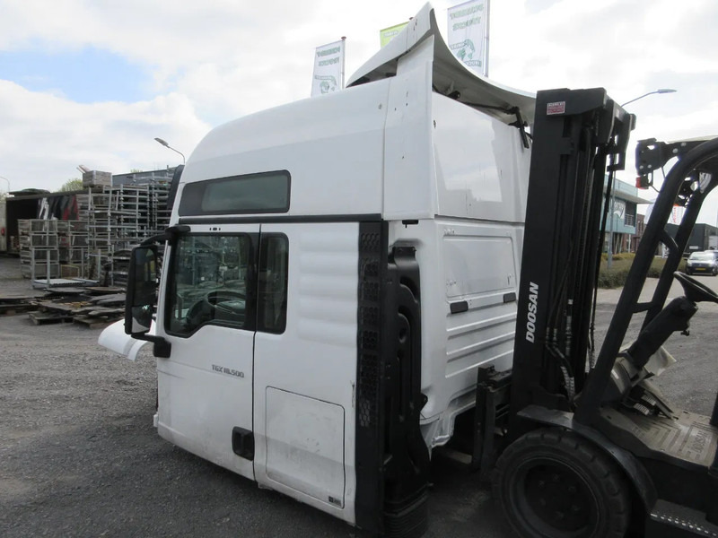 MAN CABINE MAN 18.500 TGX EURO 6 MODEL 2020 - Cab and interior for Truck: picture 3 MAN CABINE MAN 18.500 TGX EURO 6 MODEL 2020 - Cab and interior for Truck: picture 3
