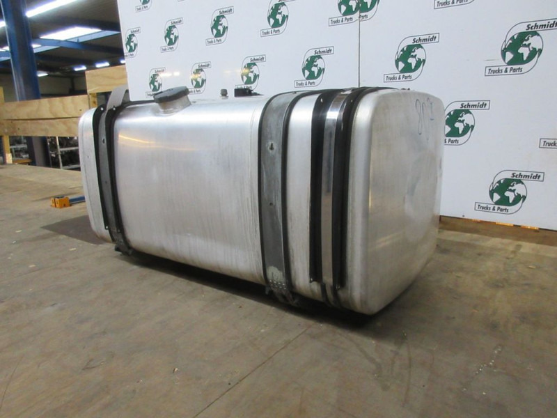 MAN TGX 81.12201-5835 / 5866 BRANDSTOFTANK 500L EURO 6 - Fuel tank for Truck: picture 3 MAN TGX 81.12201-5835 / 5866 BRANDSTOFTANK 500L EURO 6 - Fuel tank for Truck: picture 3