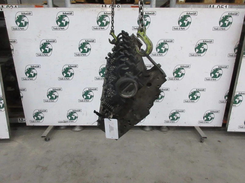 Renault 7422083486 CILINDERKOP RENAULT 460 DXI EURO 5 EEV - Cylinder block for Truck: picture 4 Renault 7422083486 CILINDERKOP RENAULT 460 DXI EURO 5 EEV - Cylinder block for Truck: picture 4