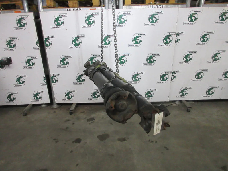 Scania 1758547 // L 710 // 1759104 // L 730 SCANIA S 450 EURO 6 / 6X2 VOORLOOPAS NGS - Drive shaft for Truck: picture 2 Scania 1758547 // L 710 // 1759104 // L 730 SCANIA S 450 EURO 6 / 6X2 VOORLOOPAS NGS - Drive shaft for Truck: picture 2