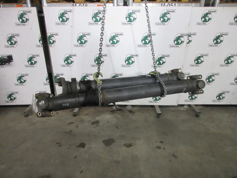 Scania 1758547 // L 710 // 1759104 // L 730 SCANIA S 450 EURO 6 / 6X2 VOORLOOPAS NGS - Drive shaft for Truck: picture 3 Scania 1758547 // L 710 // 1759104 // L 730 SCANIA S 450 EURO 6 / 6X2 VOORLOOPAS NGS - Drive shaft for Truck: picture 3
