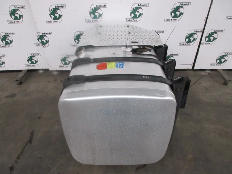 Scania 2132703 // A 1300 // B 743 // C 692 // 540 LITER SCANIA S 450 NGS MODEL 2020 - Fuel tank for Truck: picture 2 Scania 2132703 // A 1300 // B 743 // C 692 // 540 LITER SCANIA S 450 NGS MODEL 2020 - Fuel tank for Truck: picture 2