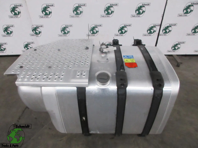 Scania 2132703 // A 1300 // B 743 // C 692 // 540 LITER SCANIA S 450 NGS MODEL 2020 - Fuel tank for Truck: picture 1 Scania 2132703 // A 1300 // B 743 // C 692 // 540 LITER SCANIA S 450 NGS MODEL 2020 - Fuel tank for Truck: picture 1