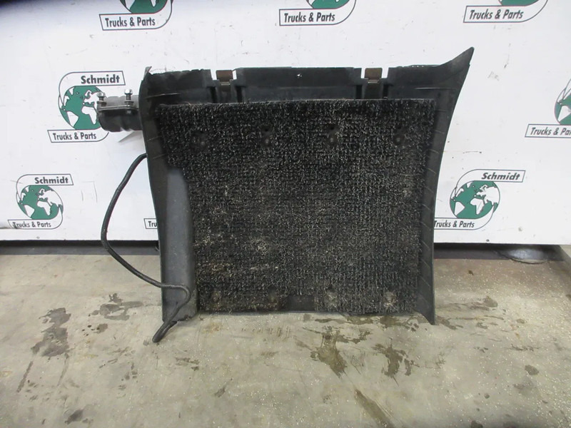 Scania 2380955 // 2476461 // 2054593 // 2302630 SPATBORD MET LED LAMP NGS LINKS - Tail light for Truck: picture 2 Scania 2380955 // 2476461 // 2054593 // 2302630 SPATBORD MET LED LAMP NGS LINKS - Tail light for Truck: picture 2