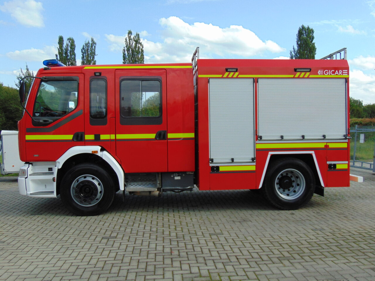 RENAULT Premium 260 GICAR - Fire truck: picture 5 RENAULT Premium 260 GICAR - Fire truck: picture 5