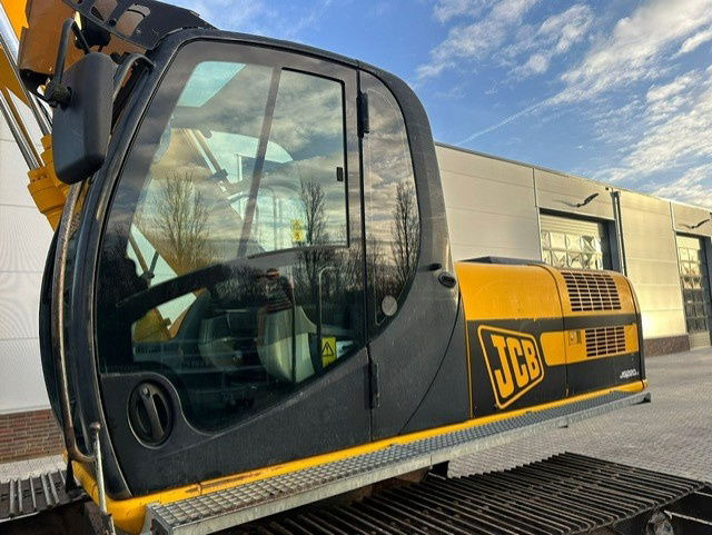 JCB JS220LC - Crawler excavator: picture 2 JCB JS220LC - Crawler excavator: picture 2