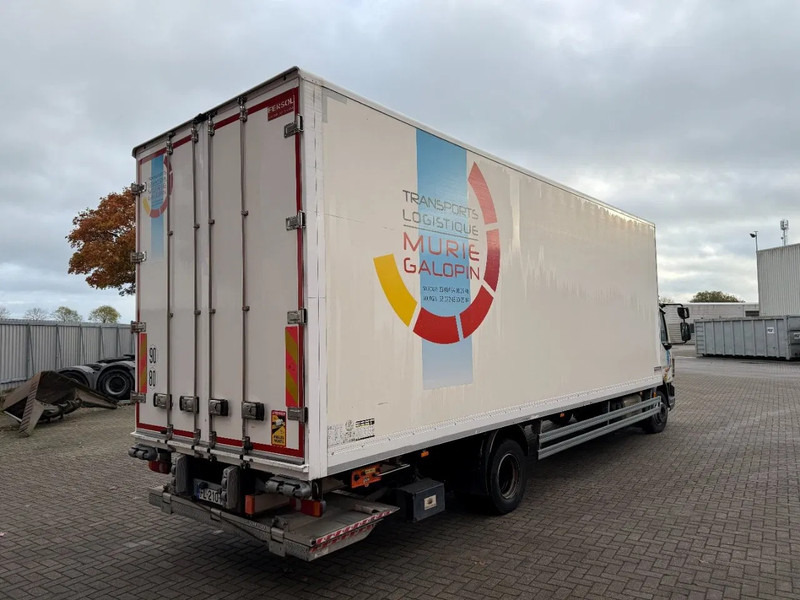 DAF LF210 / NICE CLEAN CLOSED BOX / PLATFORM 1500 KG / NO KEYS / AUTOMATIC / EURO-6 / 2019 - Box truck: picture 5 DAF LF210 / NICE CLEAN CLOSED BOX / PLATFORM 1500 KG / NO KEYS / AUTOMATIC / EURO-6 / 2019 - Box truck: picture 5