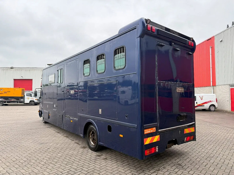 Mercedes-Benz Atego 1223 / ENGINE RUNNING / ONLY:159450 KM / HORSETRUCK / HEATED BOX / GEN2-TACHO= WATERTANK / LIVING ROOM / EURO-2 / MANUAL / - Horse truck: picture 3 Mercedes-Benz Atego 1223 / ENGINE RUNNING / ONLY:159450 KM / HORSETRUCK / HEATED BOX / GEN2-TACHO= WATERTANK / LIVING ROOM / EURO-2 / MANUAL / - Horse truck: picture 3