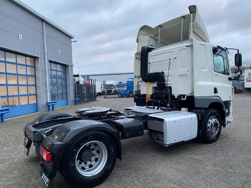 DAF CF370 / NICE CLEAN NL TRUCK / TYRES 80% / AUTOMATIC / EURO-6 / 2015 - Tractor unit: picture 5 DAF CF370 / NICE CLEAN NL TRUCK / TYRES 80% / AUTOMATIC / EURO-6 / 2015 - Tractor unit: picture 5