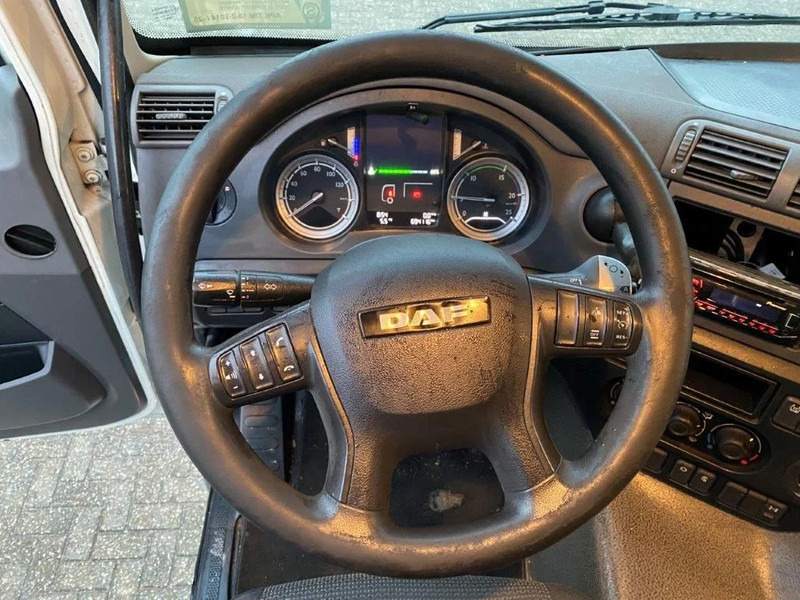 Tractor unit DAF CF370 / NICE CLEAN NL TRUCK / TYRES 80% / AUTOMATIC / EURO-6 / 2015: picture 15