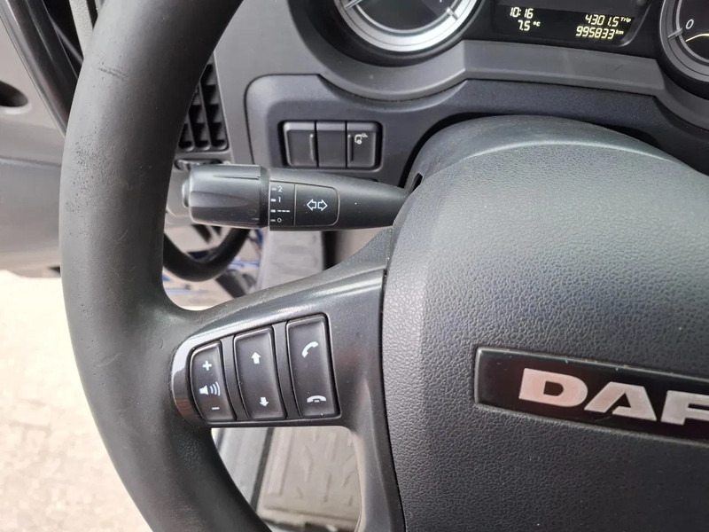 Tractor unit DAF XF106-440 / NL TRUCK / TUV:19-03-2026 / SMART TACHO / ACC / LWDS / FRIDGE / FULL SPOILER / AUTOMATIC / EURO-6 / 2016: picture 13 Tractor unit DAF XF106-440 / NL TRUCK / TUV:19-03-2026 / SMART TACHO / ACC / LWDS / FRIDGE / FULL SPOILER / AUTOMATIC / EURO-6 / 2016: picture 13