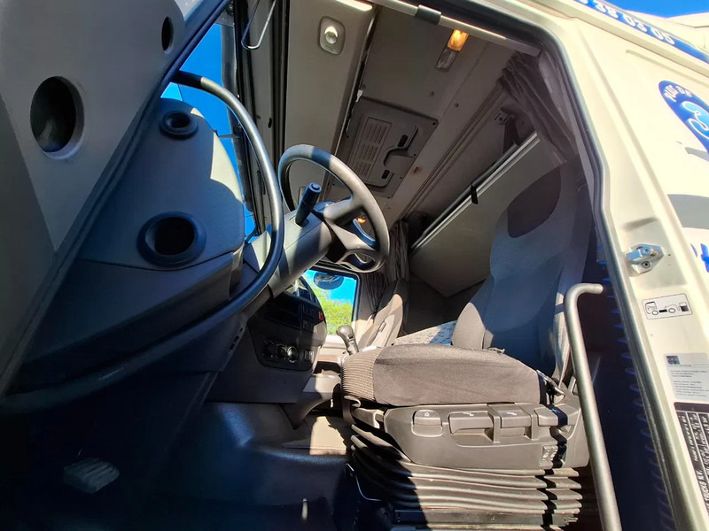 Leasing of DAF XF106-460 / INTARDER / DEB / MANUAL / AIRCO / CLEAN TRUCK / EURO-6 / 2014 DAF XF106-460 / INTARDER / DEB / MANUAL / AIRCO / CLEAN TRUCK / EURO-6 / 2014: picture 10 Leasing of DAF XF106-460 / INTARDER / DEB / MANUAL / AIRCO / CLEAN TRUCK / EURO-6 / 2014 DAF XF106-460 / INTARDER / DEB / MANUAL / AIRCO / CLEAN TRUCK / EURO-6 / 2014: picture 10