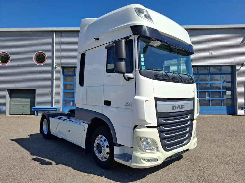 DAF XF106-460 / INTARDER / DOUBLE TANK / PARKCOOL / TUV:12-04-2026 / ACC / LWDS / ALCOA / AUTOMATIC / EURO-6 / 2017 - Tractor unit: picture 2 DAF XF106-460 / INTARDER / DOUBLE TANK / PARKCOOL / TUV:12-04-2026 / ACC / LWDS / ALCOA / AUTOMATIC / EURO-6 / 2017 - Tractor unit: picture 2