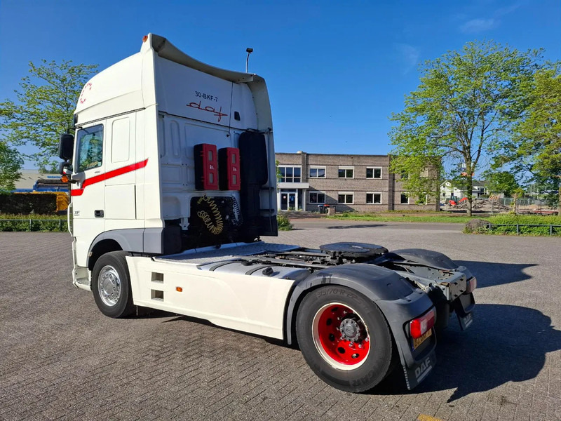 DAF XF106-460 / INTARDER / TUV:28-11-2025 / GVW:50TON / NL TRUCK / ADR / FULL SPOILER / NAVI / FRIDGE / AUTOMATIC / EURO-6 / 2014 - Tractor unit: picture 3 DAF XF106-460 / INTARDER / TUV:28-11-2025 / GVW:50TON / NL TRUCK / ADR / FULL SPOILER / NAVI / FRIDGE / AUTOMATIC / EURO-6 / 2014 - Tractor unit: picture 3
