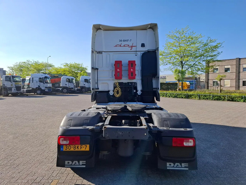 DAF XF106-460 / INTARDER / TUV:28-11-2025 / GVW:50TON / NL TRUCK / ADR / FULL SPOILER / NAVI / FRIDGE / AUTOMATIC / EURO-6 / 2014 - Tractor unit: picture 4 DAF XF106-460 / INTARDER / TUV:28-11-2025 / GVW:50TON / NL TRUCK / ADR / FULL SPOILER / NAVI / FRIDGE / AUTOMATIC / EURO-6 / 2014 - Tractor unit: picture 4