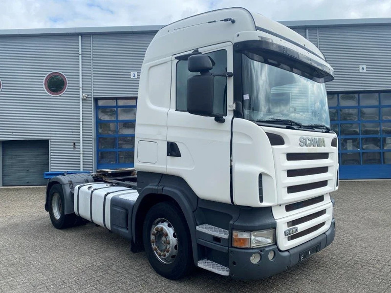Scania R420 / RETARDER / HYDRAULICS / NO ADBLUE / MANUAL / EURO-3 / 2005 - Tractor unit: picture 2 Scania R420 / RETARDER / HYDRAULICS / NO ADBLUE / MANUAL / EURO-3 / 2005 - Tractor unit: picture 2