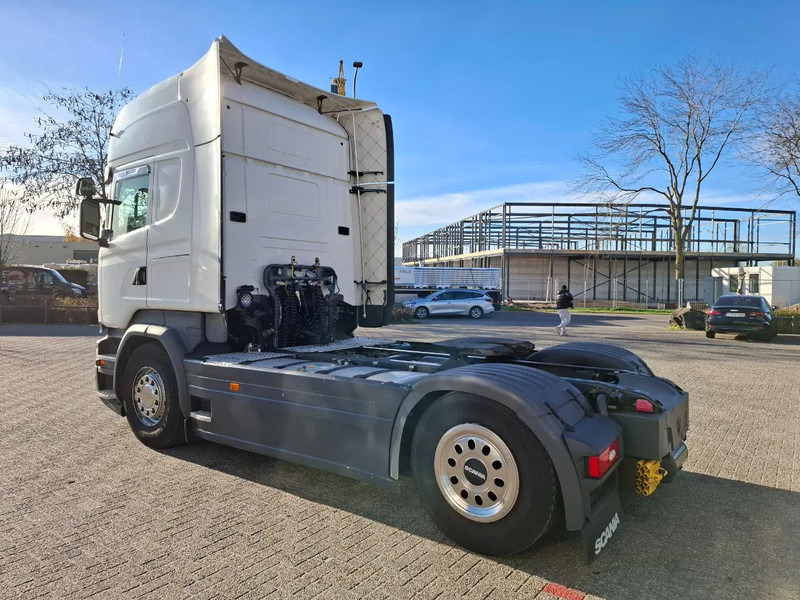 Scania R450 / GERMAN TRUCK / RETARDER / FULL-SPOILER / PARK AIRCO / LWDS / FRIDGE / AUTOMATIC / EURO-6 / 2017 - Tractor unit: picture 3 Scania R450 / GERMAN TRUCK / RETARDER / FULL-SPOILER / PARK AIRCO / LWDS / FRIDGE / AUTOMATIC / EURO-6 / 2017 - Tractor unit: picture 3