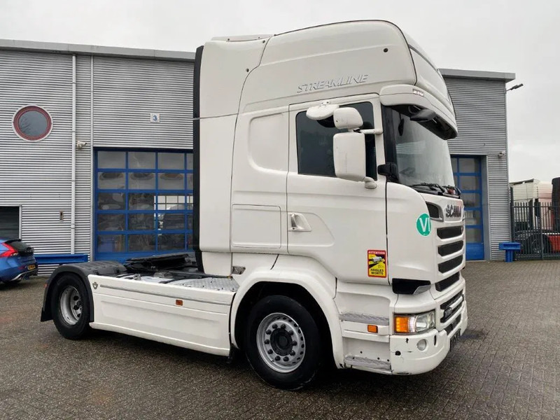 Scania R520 / AUTOMATIC / RETARDER / NAVI /LWDS / PARK-COOL / EURO-6 / 2017 - Tractor unit: picture 2 Scania R520 / AUTOMATIC / RETARDER / NAVI /LWDS / PARK-COOL / EURO-6 / 2017 - Tractor unit: picture 2