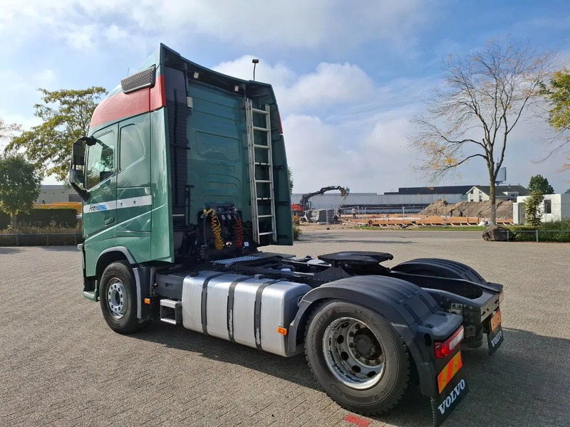 Volvo FH4-460 / VEB+ / DOUBLE TANK / FRIDGE / AIRCO / AUTOMATIC / EURO-6 / 2014 - Tractor unit: picture 3 Volvo FH4-460 / VEB+ / DOUBLE TANK / FRIDGE / AIRCO / AUTOMATIC / EURO-6 / 2014 - Tractor unit: picture 3