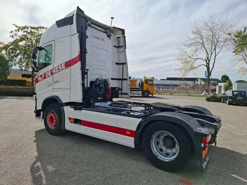 Volvo FH4-460 / VEB+ / HYDRAULICS / GEN2 V2 SMART TACHO / LWDS / SIDESKIRTS / FRIDGE / EURO-6 / 2018 - Tractor unit: picture 3 Volvo FH4-460 / VEB+ / HYDRAULICS / GEN2 V2 SMART TACHO / LWDS / SIDESKIRTS / FRIDGE / EURO-6 / 2018 - Tractor unit: picture 3