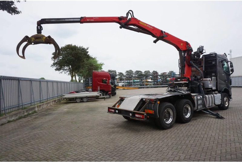 Timber truck, Crane truck Volvo FH16-750 / ENGINE RUNNING / 6x4 / RETARDER / BIG AXLE / VEB+ / PALFINGER FD250 / EURO-6 / 2016: picture 8
