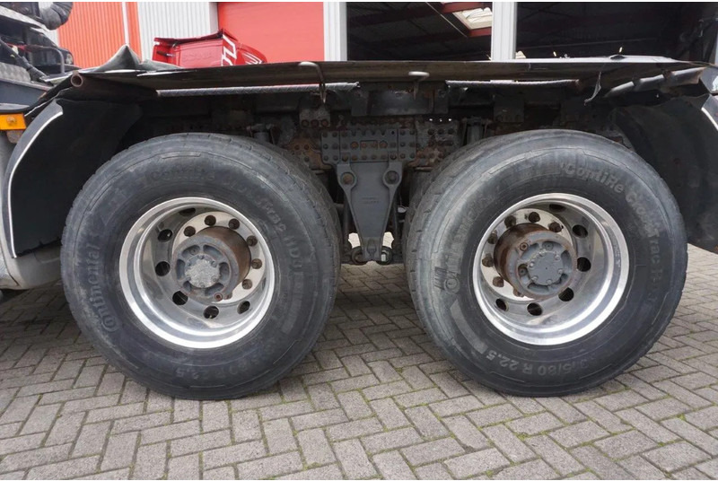 Timber truck, Crane truck Volvo FH16-750 / ENGINE RUNNING / 6x4 / RETARDER / BIG AXLE / VEB+ / PALFINGER FD250 / EURO-6 / 2016: picture 18