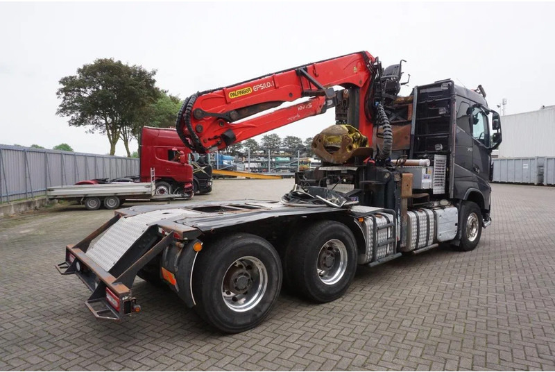 Timber truck, Crane truck Volvo FH16-750 / ENGINE RUNNING / 6x4 / RETARDER / BIG AXLE / VEB+ / PALFINGER FD250 / EURO-6 / 2016: picture 9