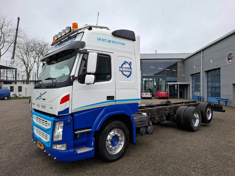 Volvo FM11-460 / NL TRUCK / LIFT+LENKACHSE / ONLY:355342 KM / DYNAMIC STEERING / LWDS / NAVI / ALCOA / TUV:07-01-2026 / INLINER / EURO - Cab chassis truck: picture 1 Volvo FM11-460 / NL TRUCK / LIFT+LENKACHSE / ONLY:355342 KM / DYNAMIC STEERING / LWDS / NAVI / ALCOA / TUV:07-01-2026 / INLINER / EURO - Cab chassis truck: picture 1
